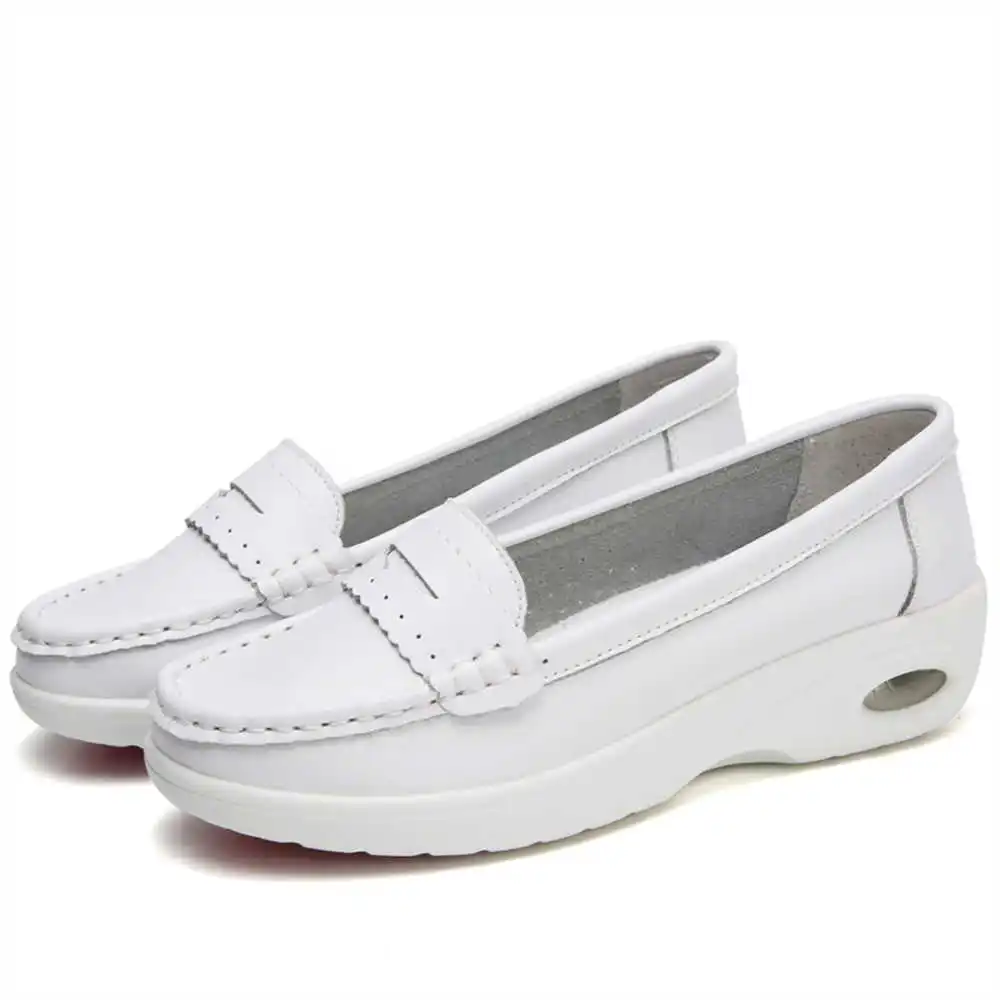 Thick Sole Slipon White Traine - огляд і ціна Tech Accessories Gift Ideas