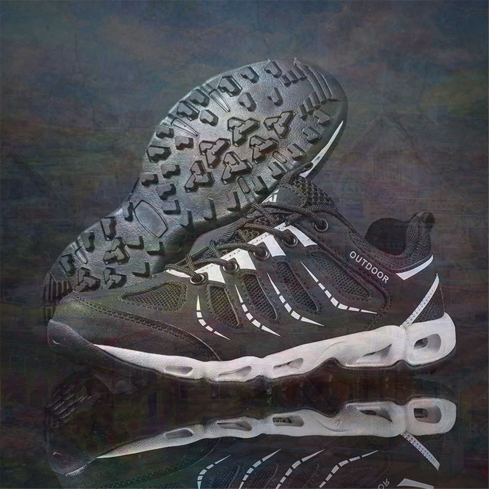 Sumer Round Tip Silver Sneaker - огляд і ціна Tech Accessories Luxury