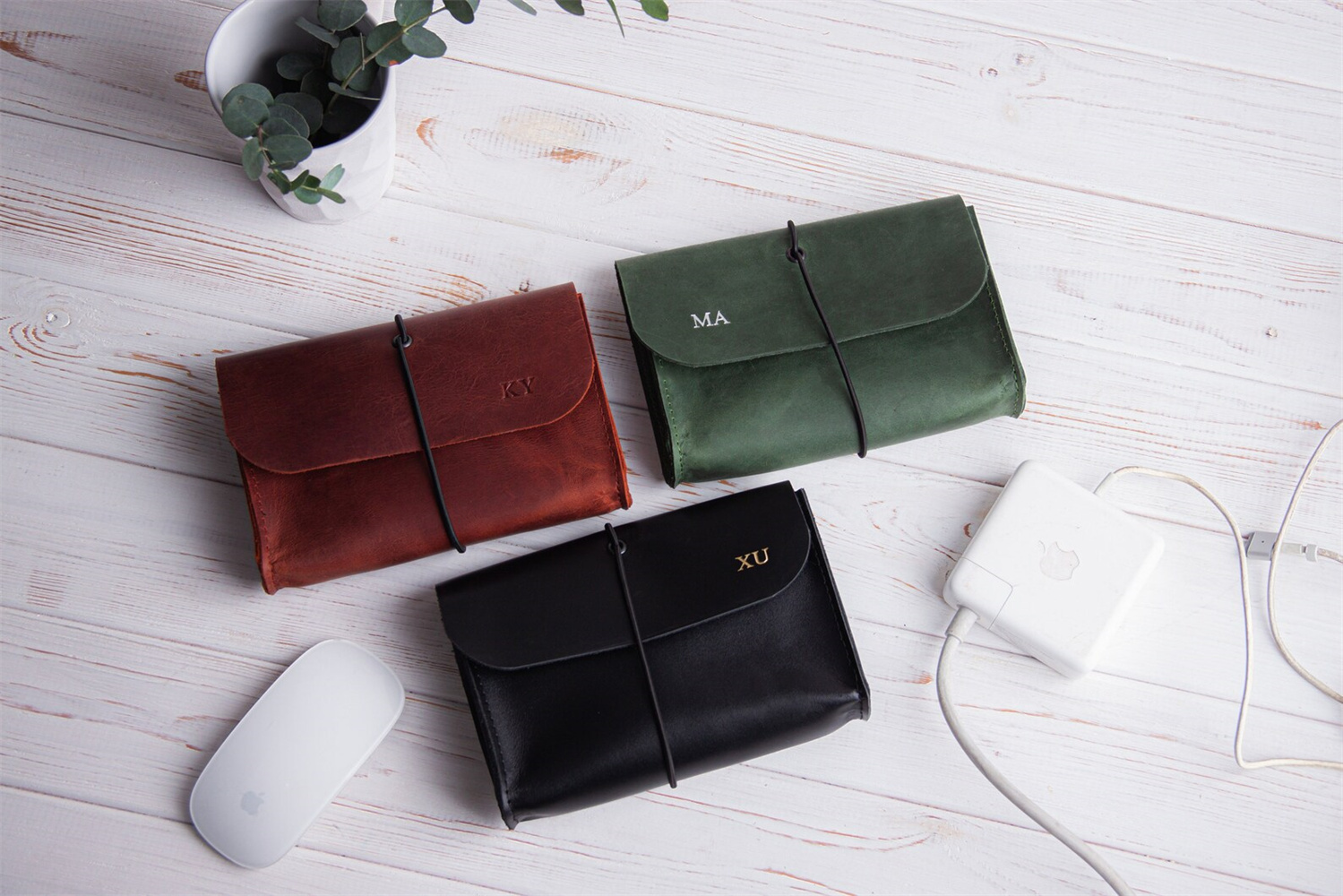 Genuine Leather MacBook Mouse  - огляд і ціна Tech Accessories Travel Organizer Pouch