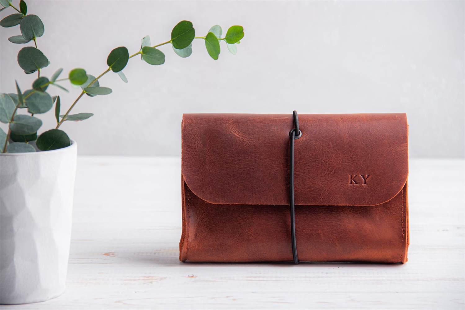 Genuine Leather MacBook Mouse  - огляд і ціна Tech Accessories Travel Organizer Pouch